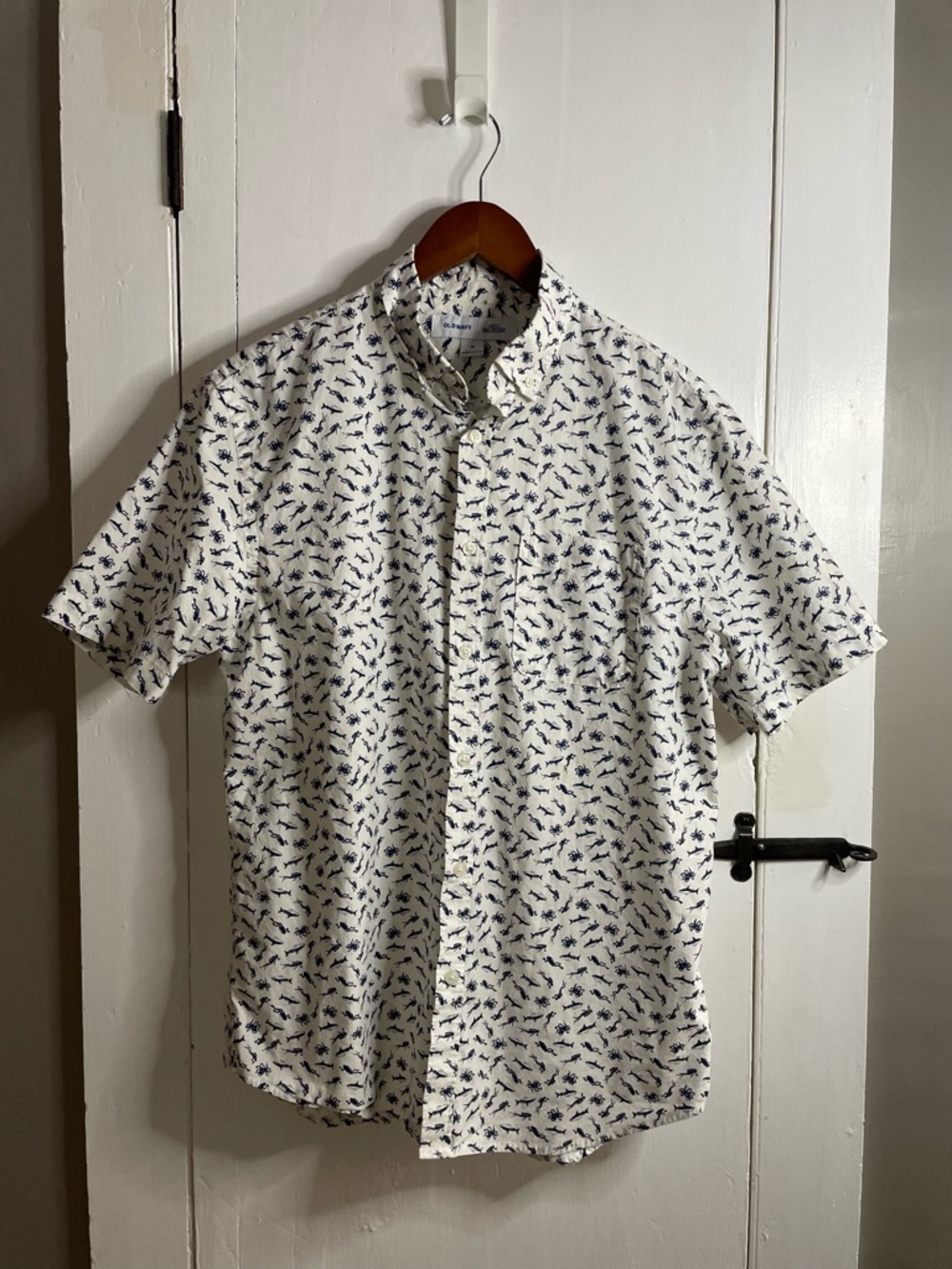 Novelty Shark Print 100% Cotton Navy White Button Up Short Sleeve Size M